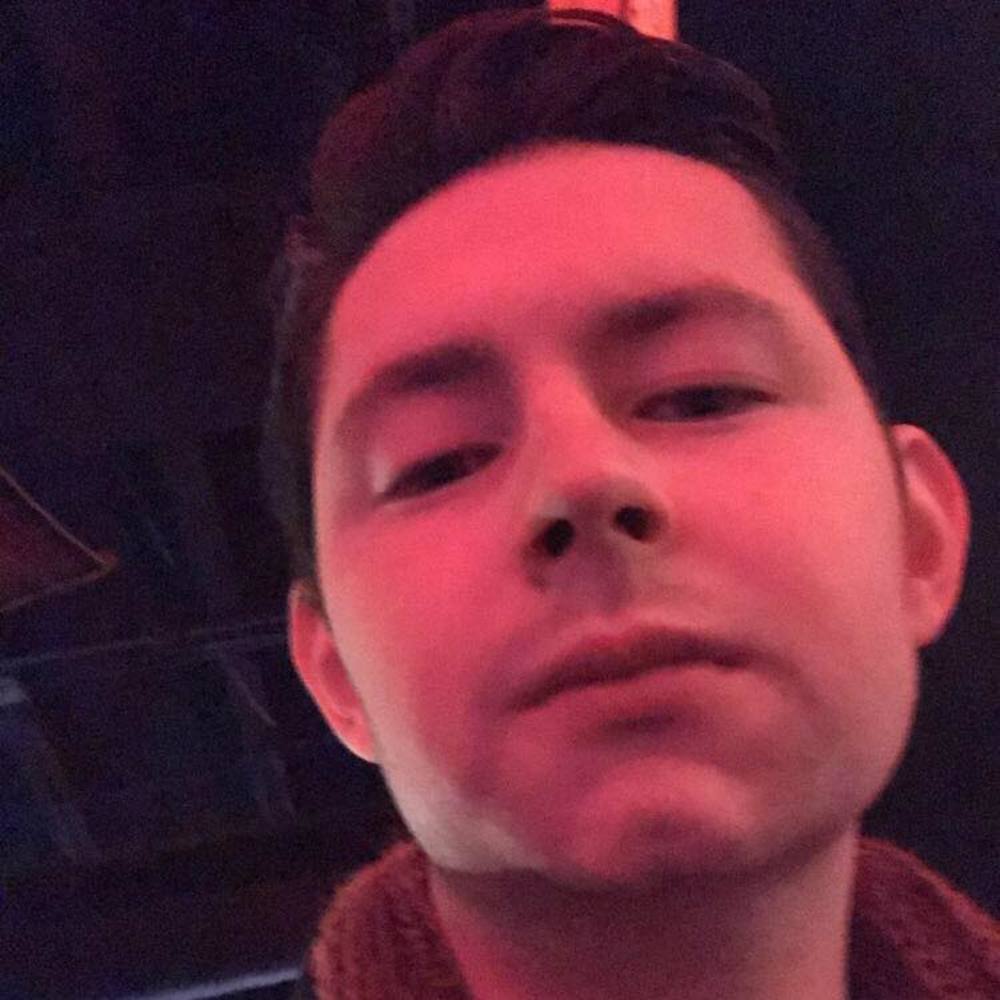 Meet your Posher, Alex